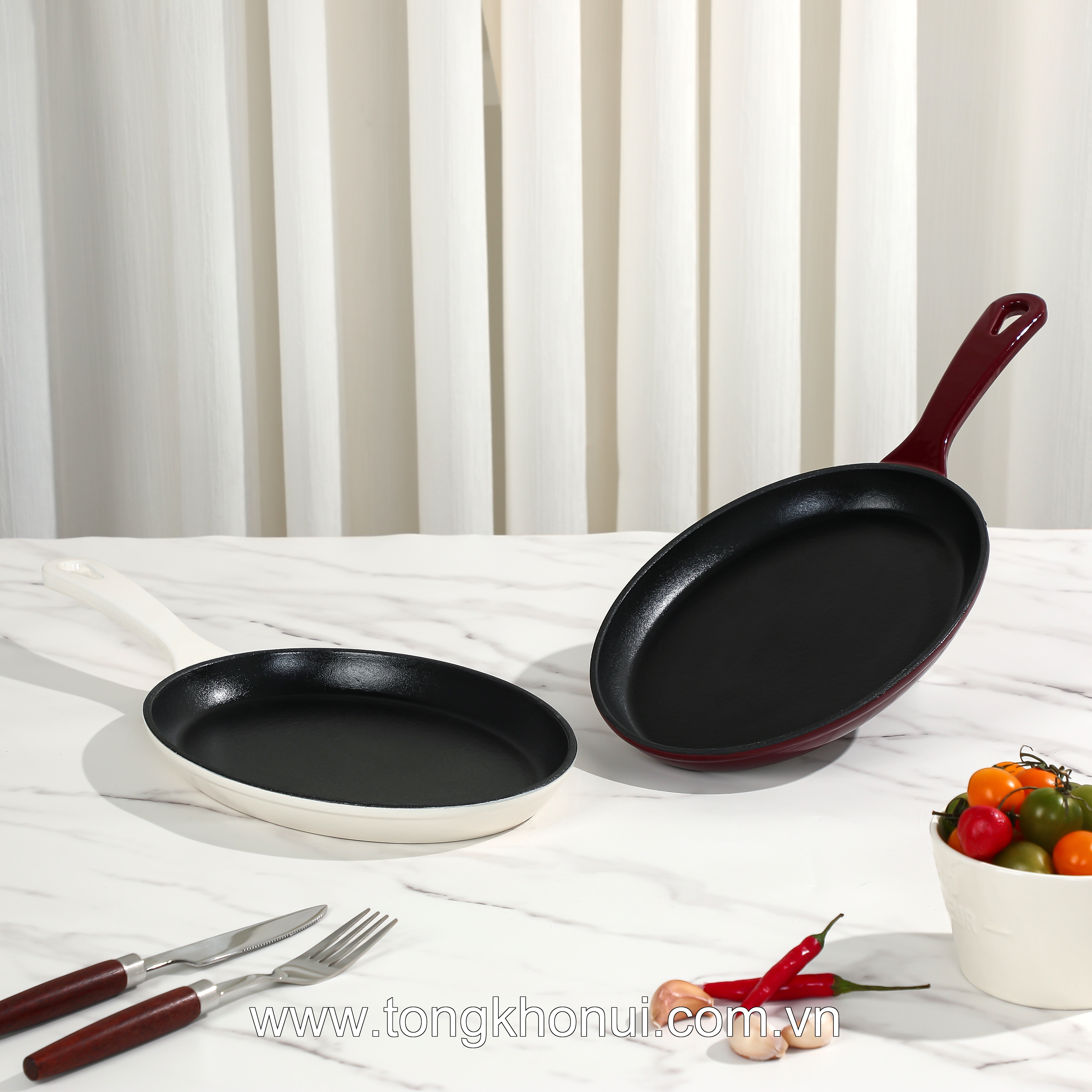 Chảo Oliu Casta R909 Reichmann Kochin trắng, đỏ 25cm, gang đúc tráng men, model: RK-AL909P25-W, RK-AL909P25-R ảnh 1
