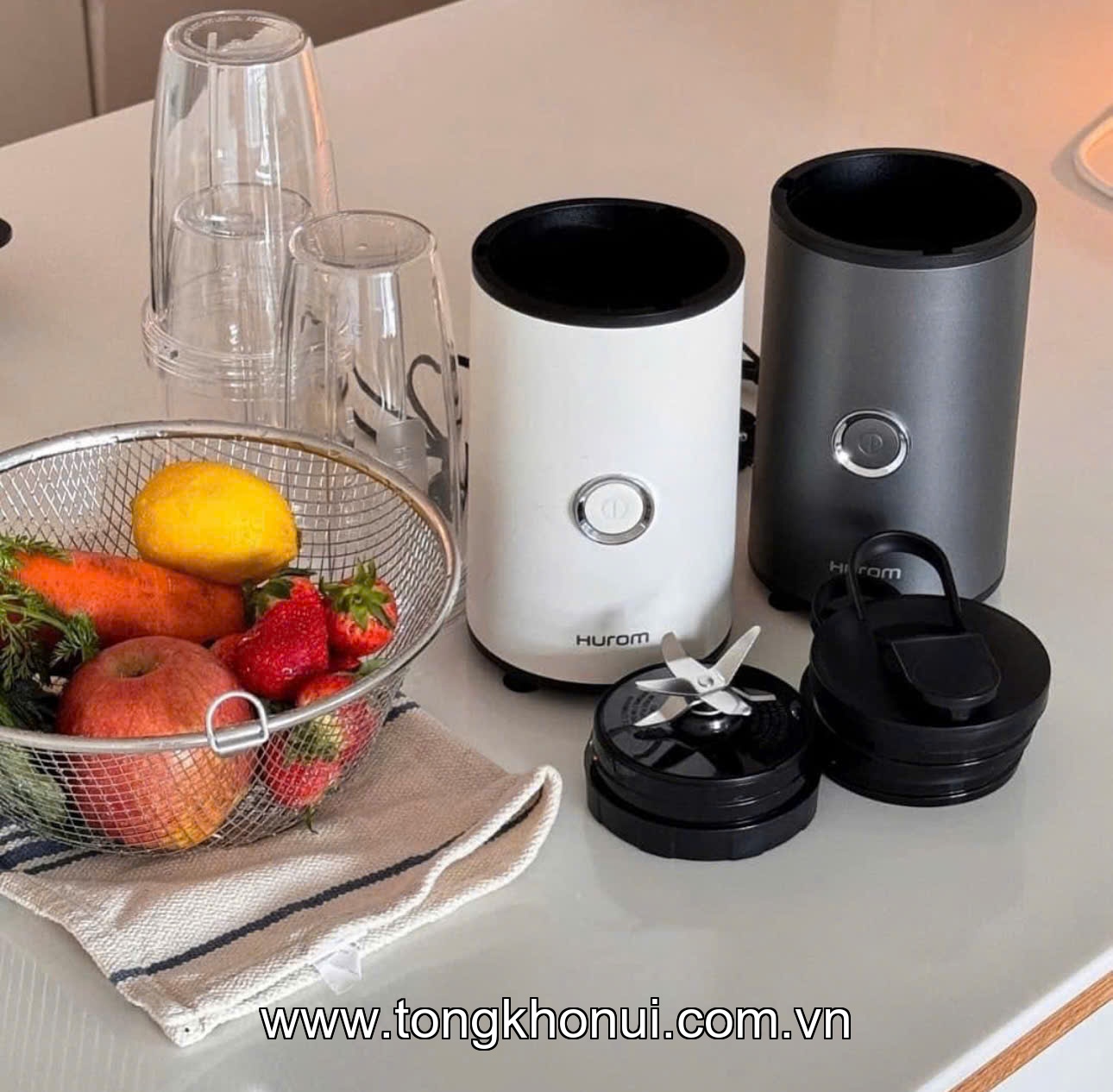 MÁY XAY SINH TỐ CÔNG SUẤT CAO HUROM POWER – 900W 20.000 VÒNG/PHÚT, 6 LƯỠI DAO, 3 BÌNH TRITAN, BẢO HÀNH 3 NĂM! ảnh 3