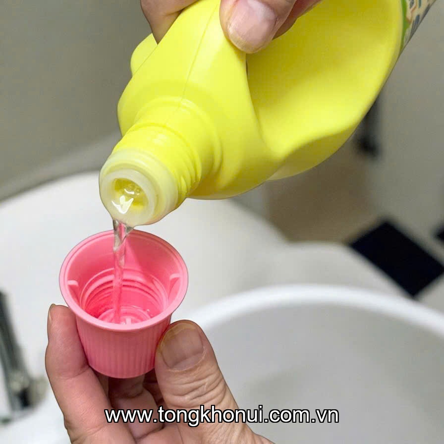 Nước tẩy quần áo màu Mitsuei Nhật Bản 1000ml (4978951921674) ảnh 7