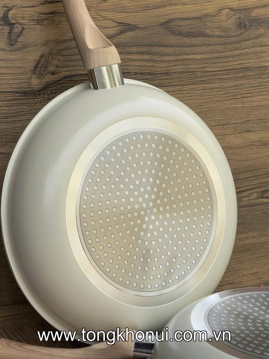 CHẢO CHỐNG DÍNH CERAMIC KAKUSEE NHẬT BẢN – TRẮNG SỨ ĐẸP NHƯ ĐỒ DECOR ảnh 4