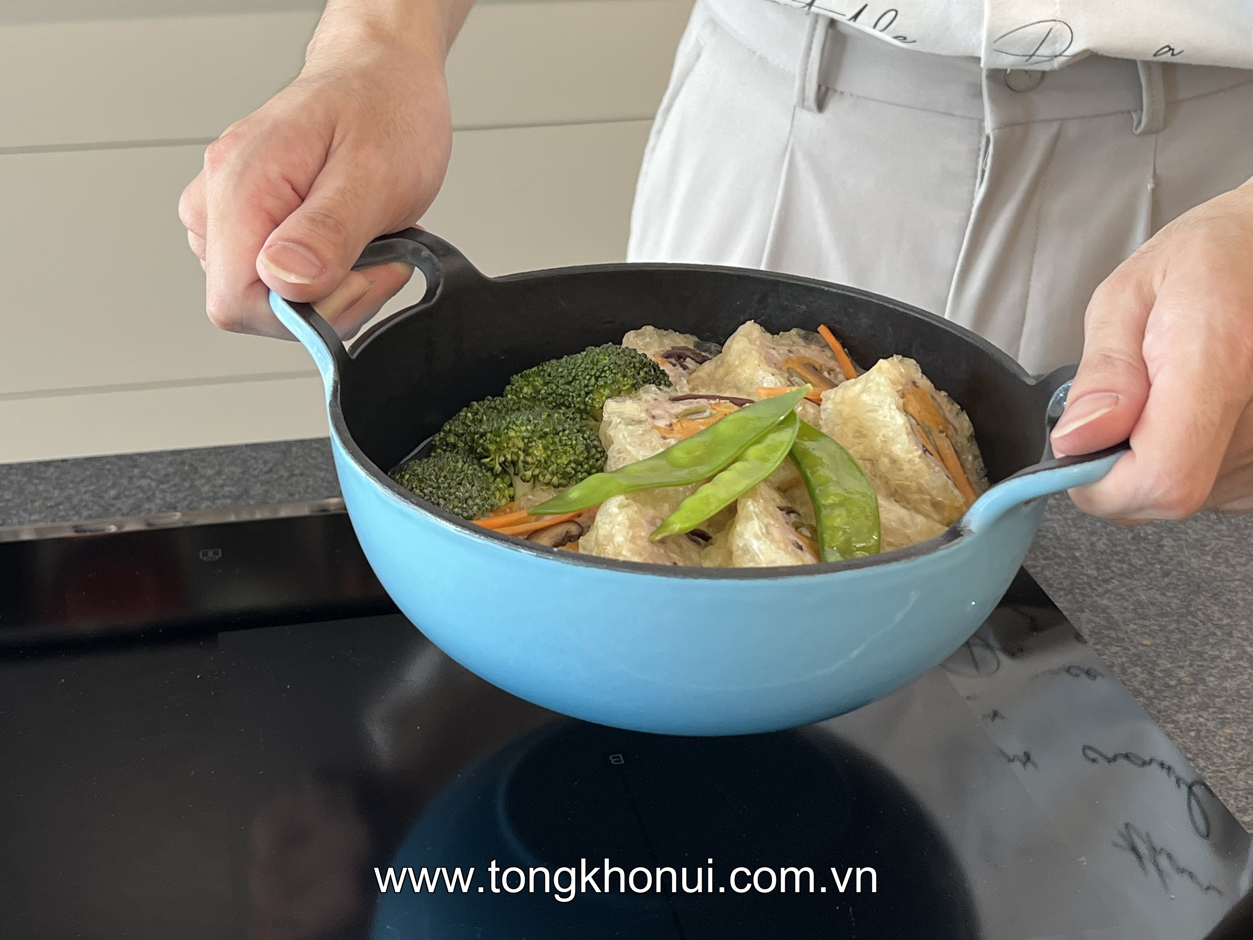 CHẢO GANG SÂU LÒNG OCENO VUNG KÍNH – 3 MÃU 2 SIZE | CHIÊN KHO OM GIỮ NHIỆT ĐỈNH, BÊ THẲNG LÊN BÀN TIỆC! ảnh 20