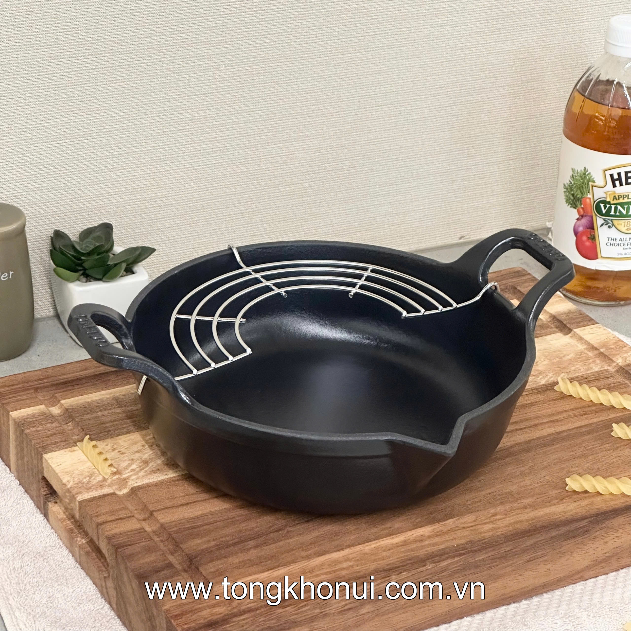 Chảo gang Oceno kèm giá gác size 20,24cm OFR-1242, OFR-1259 ảnh 5
