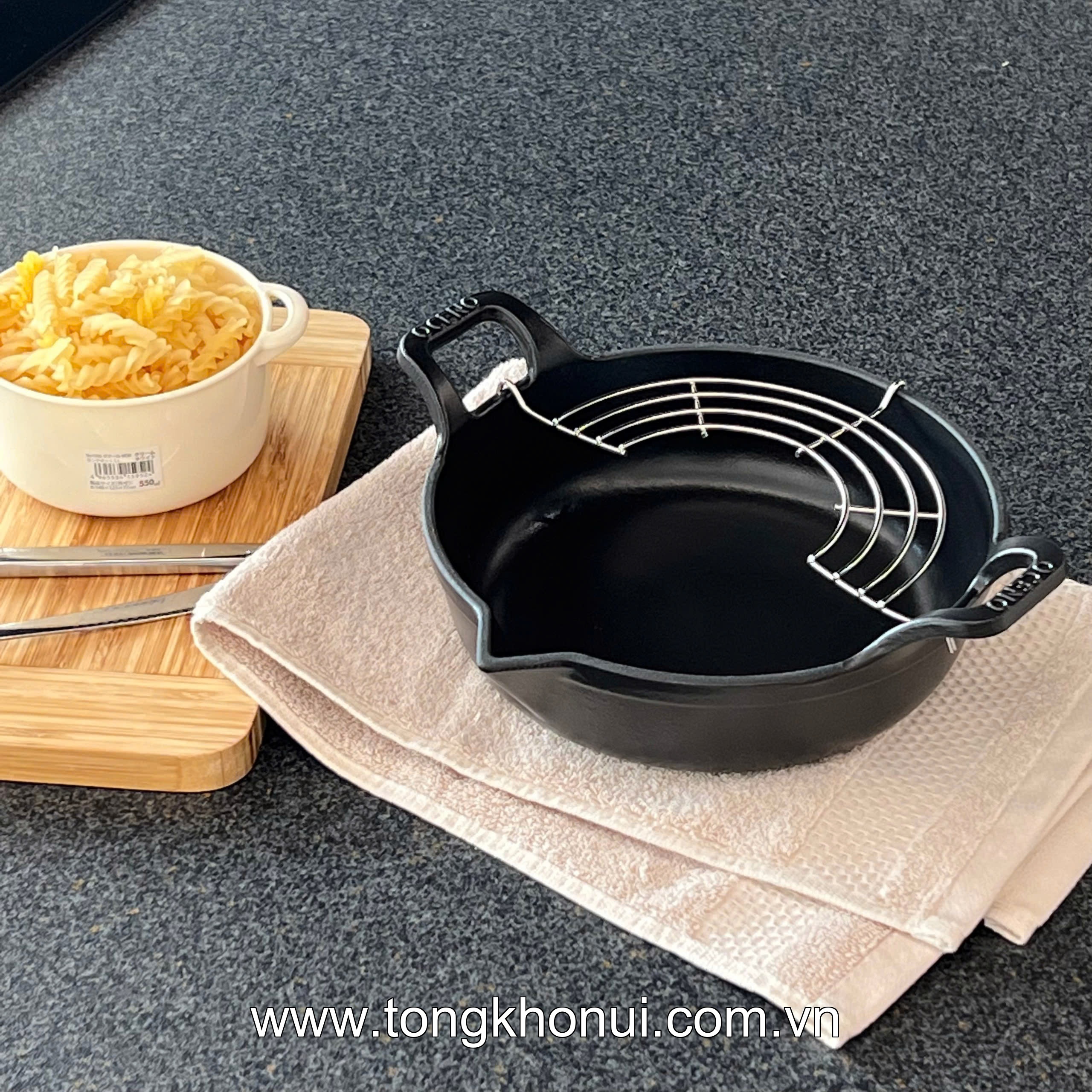 Chảo gang Oceno kèm giá gác size 20,24cm OFR-1242, OFR-1259 ảnh 11
